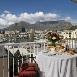 Commodore-hotel-cape-town-01